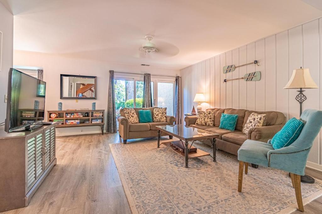 Pet Friendly! 503 Plantation Club Walk To Pool Sleeps 6 Sea Pines Villa Хилтън Хед Айлънд Екстериор снимка