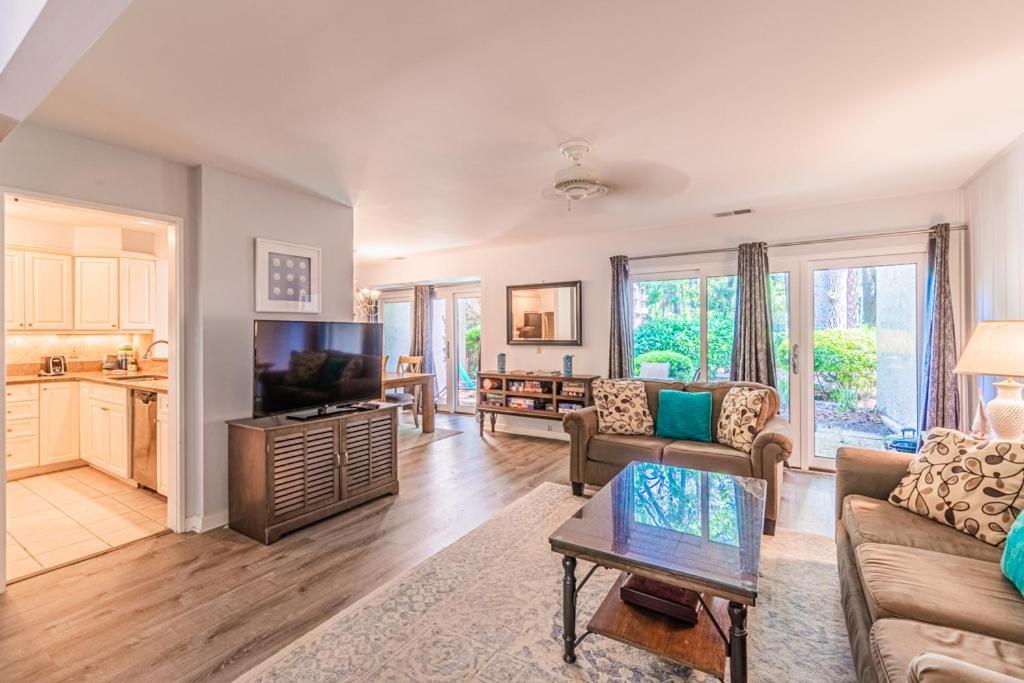 Pet Friendly! 503 Plantation Club Walk To Pool Sleeps 6 Sea Pines Villa Хилтън Хед Айлънд Екстериор снимка