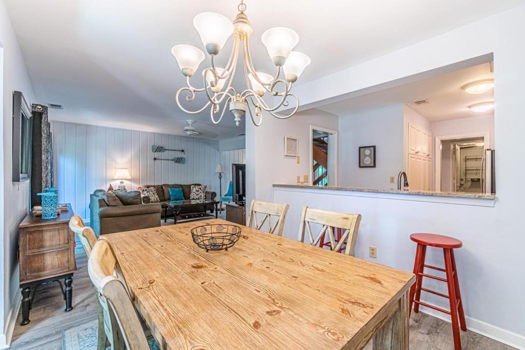 Pet Friendly! 503 Plantation Club Walk To Pool Sleeps 6 Sea Pines Villa Хилтън Хед Айлънд Екстериор снимка